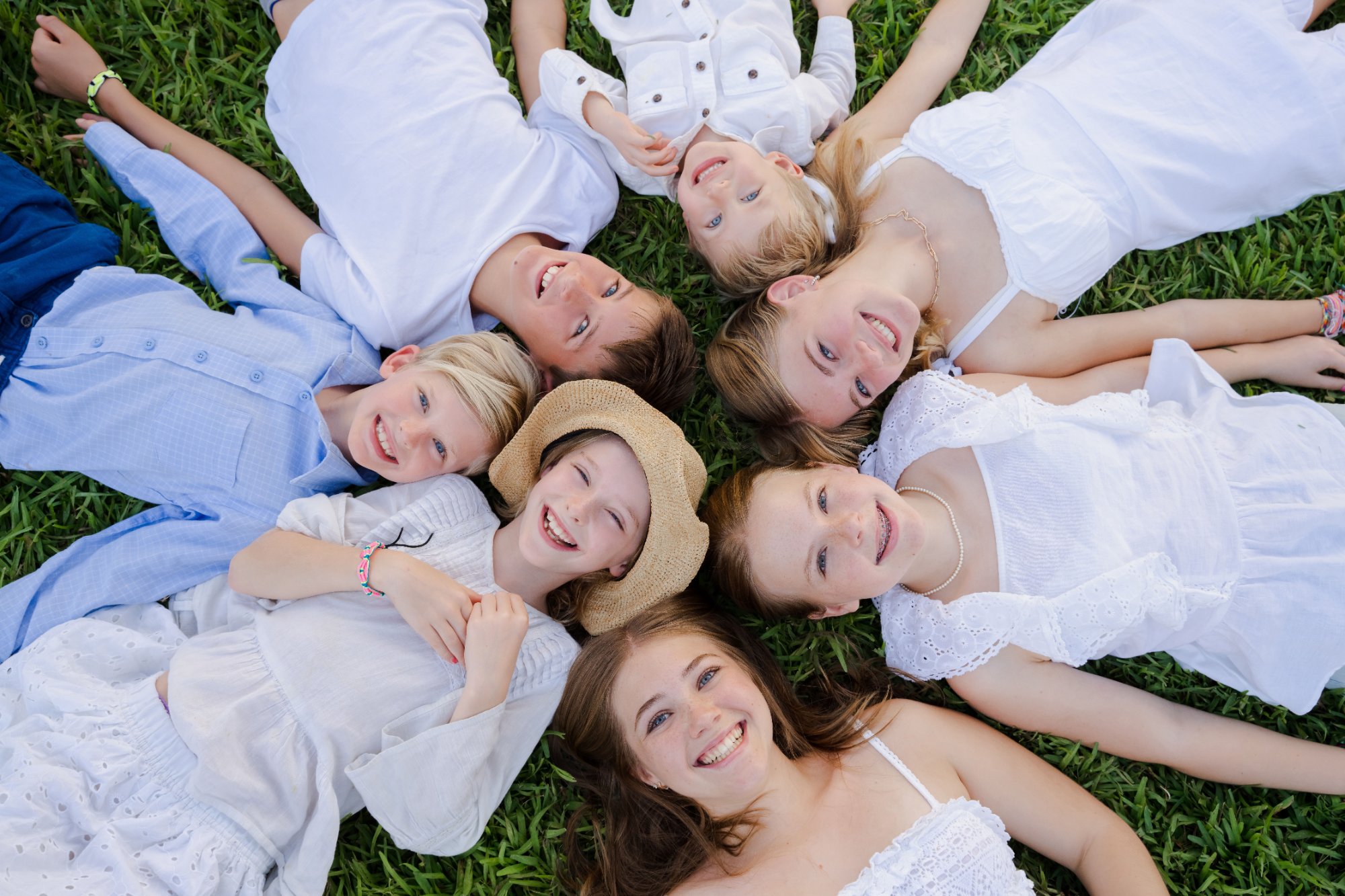 Family with kids Cancún Hotel Zone wedding portraits IVAE Studios