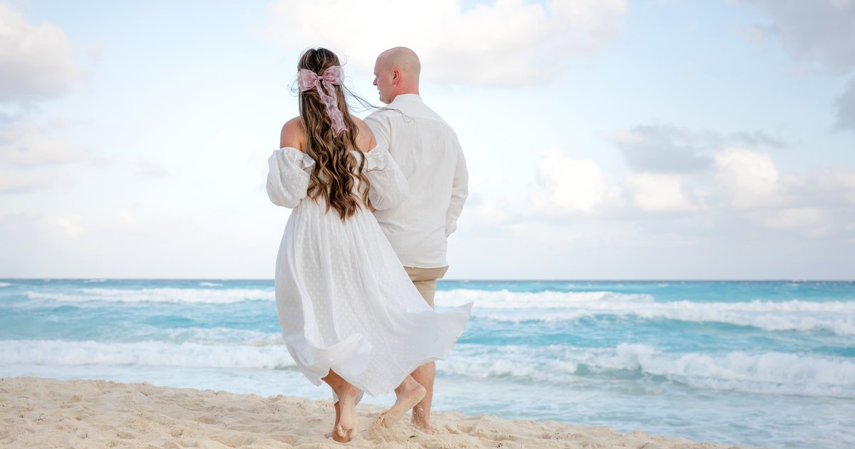 Sesión de parejas en cenote en Riviera Maya