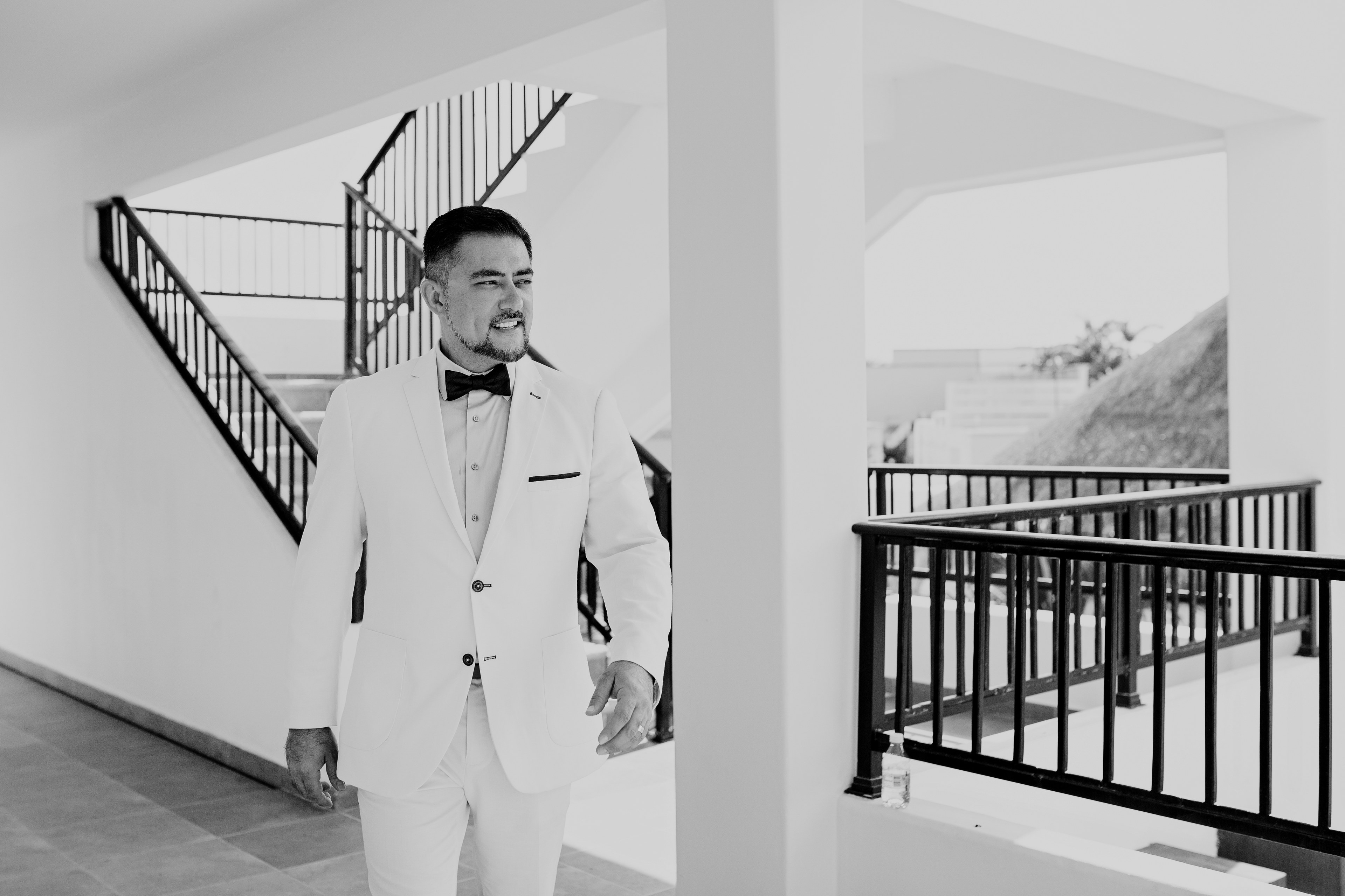 Wedding beach ceremony Cancún IVAE Studios wedding gallery sample