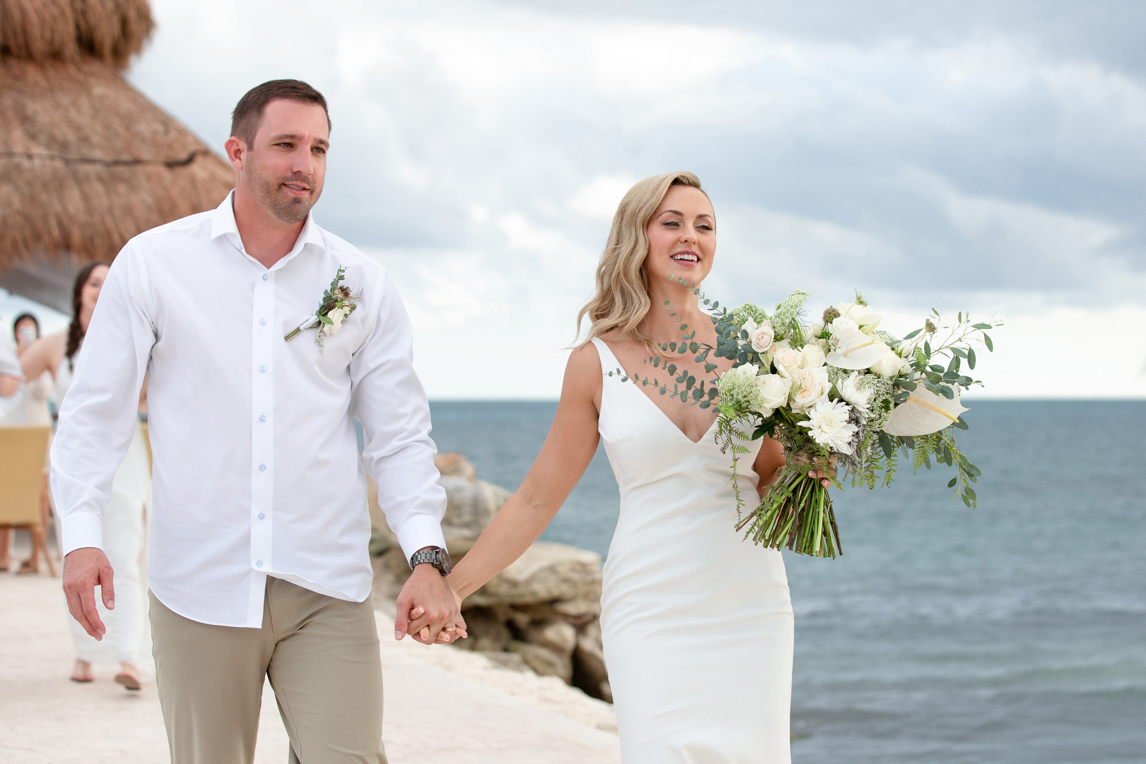 Groom watch detail Cancún wedding photographer IVAE Studios